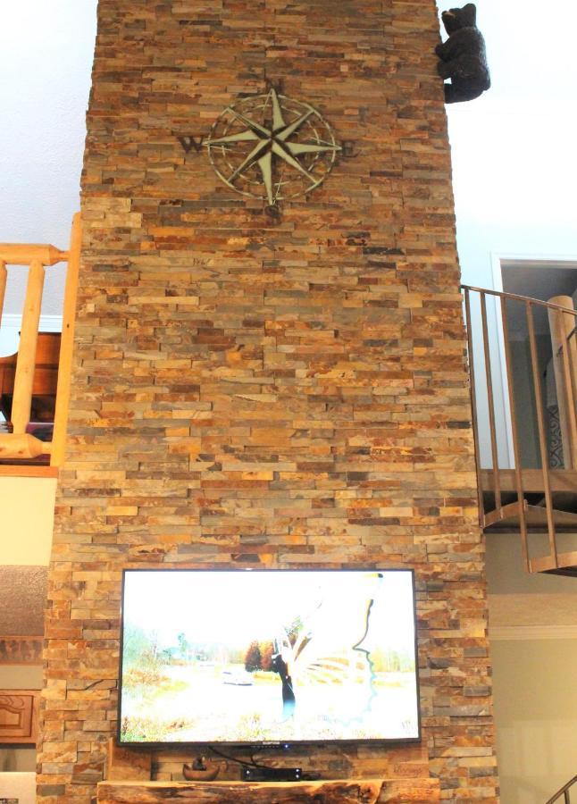 Spacious Downtown Condo Walking Distance To Downtown Gatlinburg Sleeps 6 Guests Ngoại thất bức ảnh