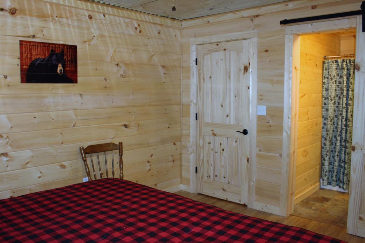 Spacious Downtown Condo Walking Distance To Downtown Gatlinburg Sleeps 6 Guests Ngoại thất bức ảnh